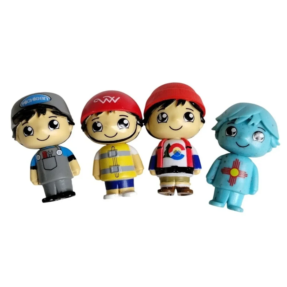 Ryan's World Toy Figures Lot of 4 Mini Vinyl Characters 2 Inch‎